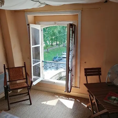 Jardin Et Particulier 3*